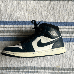 16. Jordan Air Force 1 - (Men's Black)